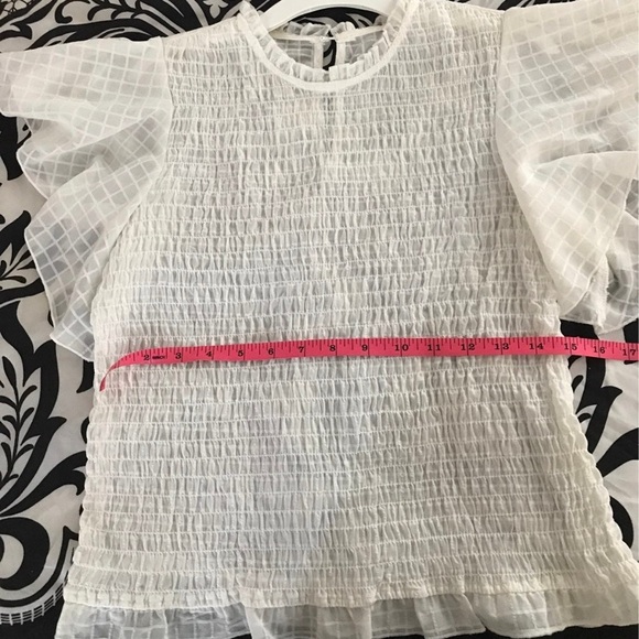 White flowy blouse - Picture 4 of 4